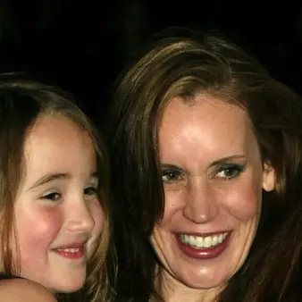 Jennifer Schwalbach Smith Net Worth