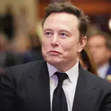 With A Net Worth of $350 Billion Elon Musk Just Broke His Own Record For Richest Person In History