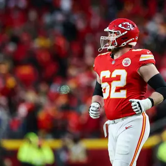 To Help Protect Caleb Williams, The Chicago Bears Signed Super Bowl Winner Joe Thuney To An Extension