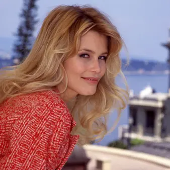 Claudia Schiffer Net Worth