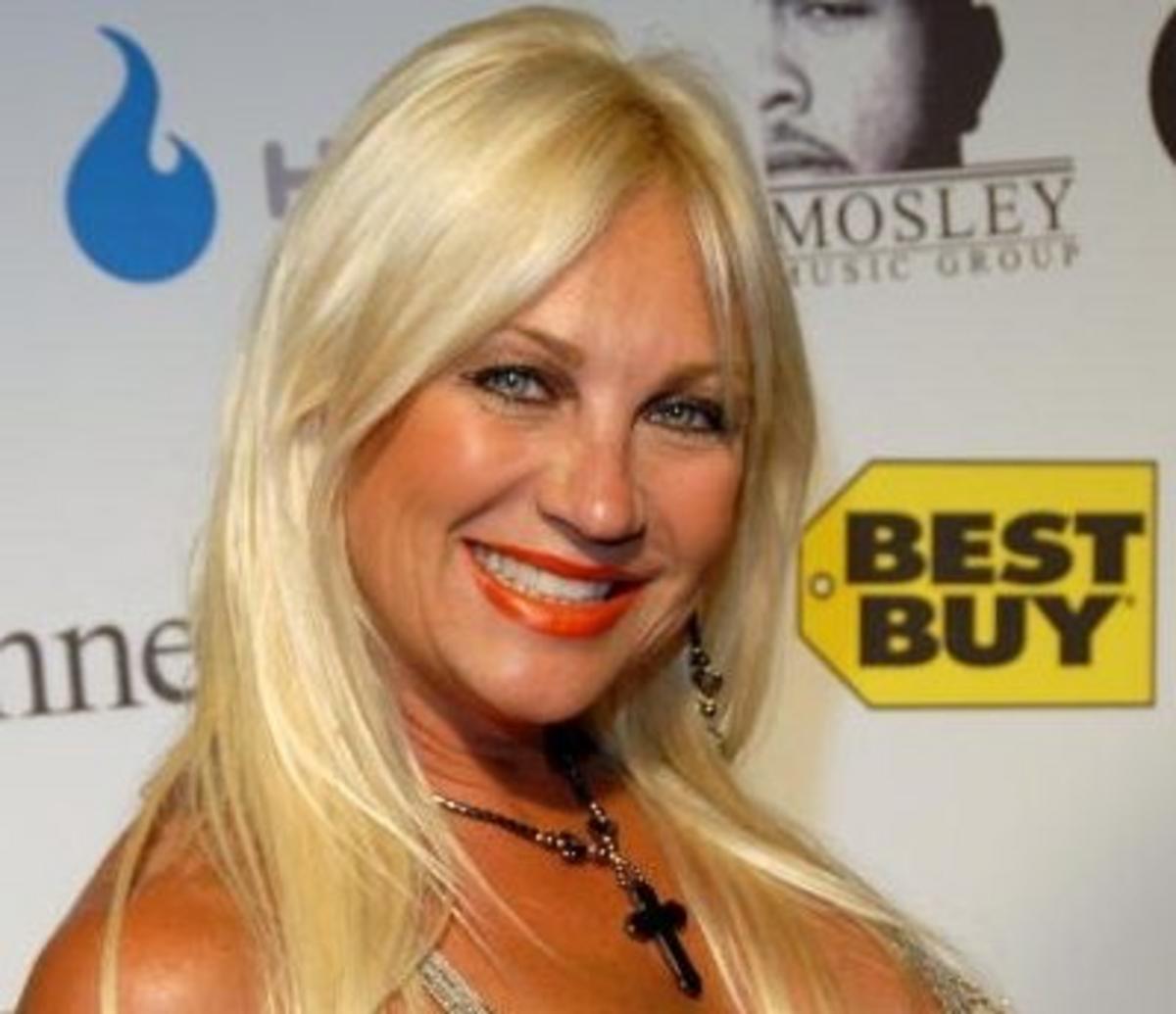 Linda Hogan Worth | Celebrity Net