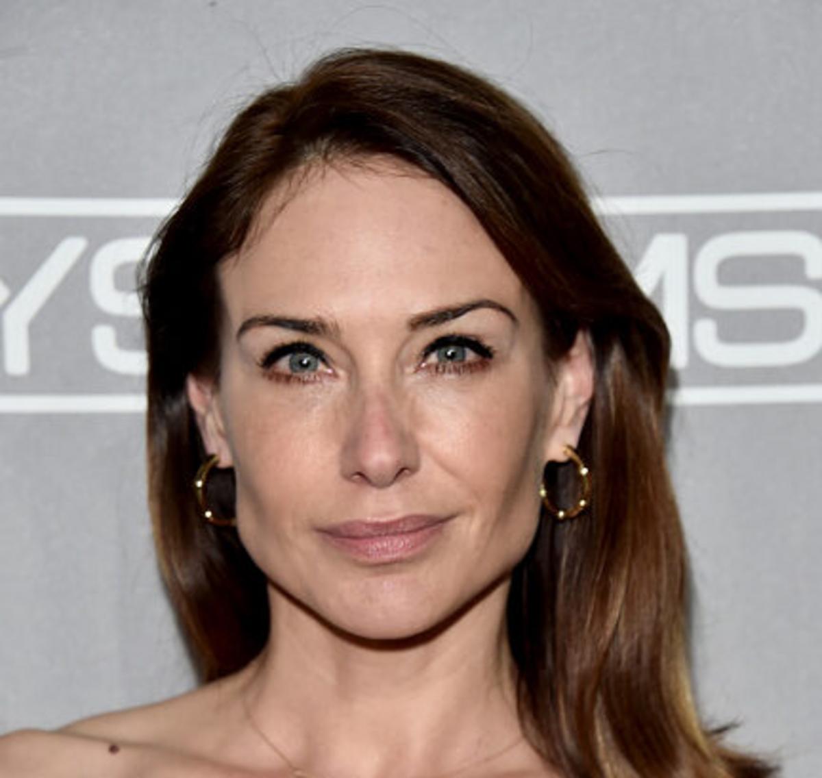 Claire forlani hot
