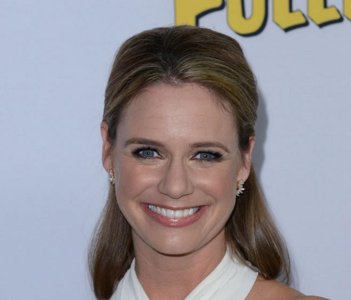 Andrea barber pictures