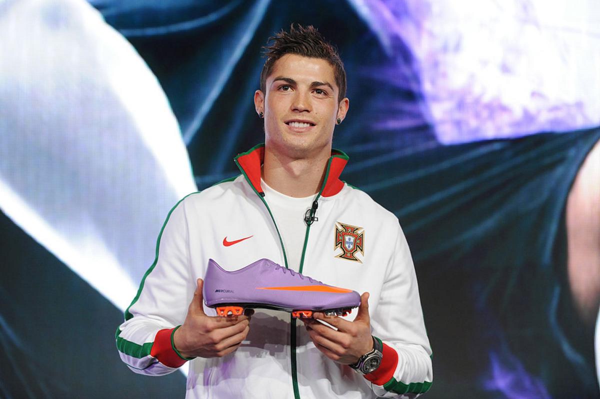 Cristiano Ronaldo Lifetime Nike Deal That May Be Worth Over $1 Billion Celebrity Worth