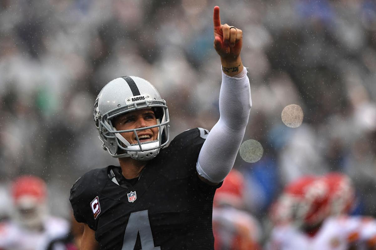 What does Derek Carr's new contract mean for Matthew Stafford and