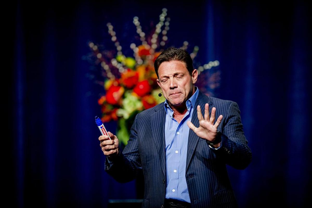 How Much Money Does 'Wolf of Wall Jordan Belfort To His Victims Today? | Celebrity Net