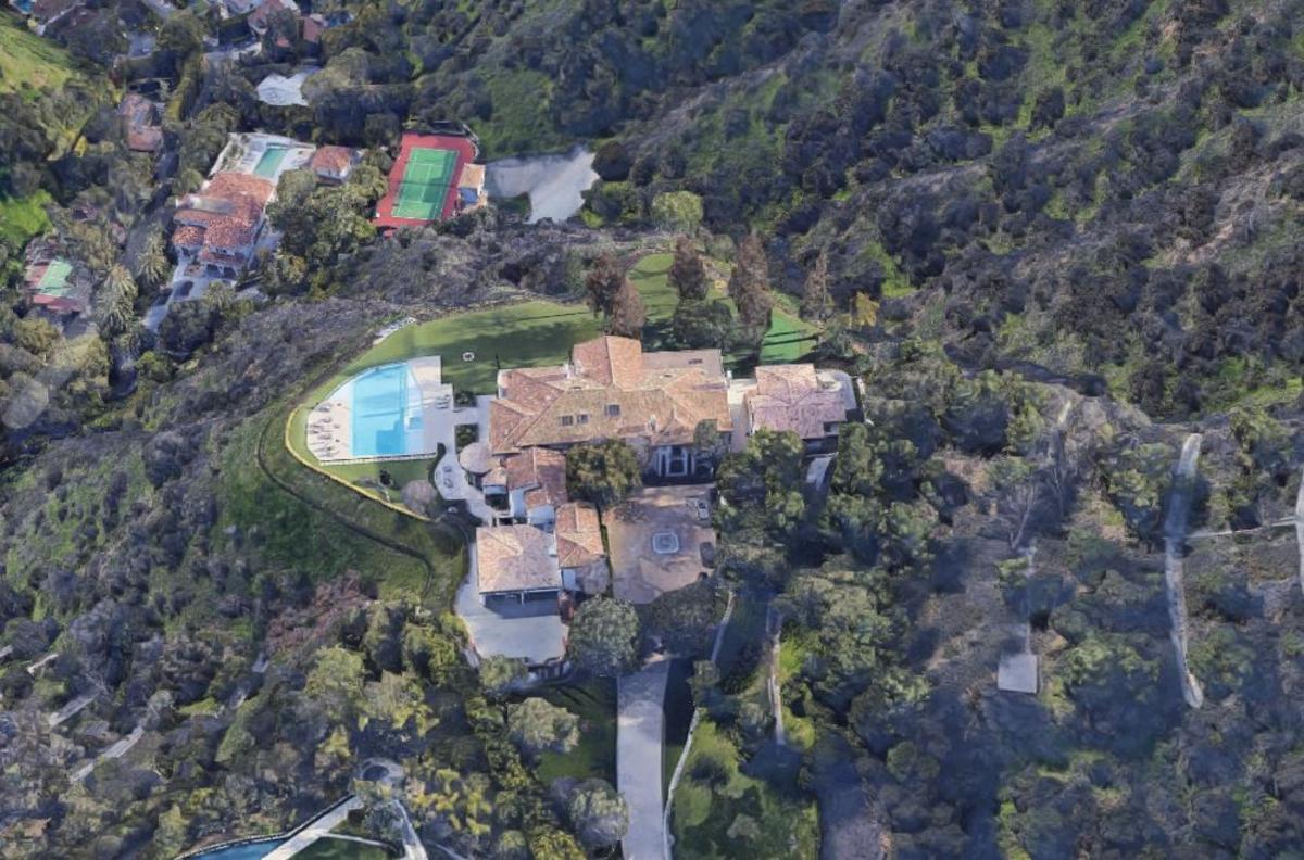 Mark Wahlberg House Beverly Park / Sylvester Stallone Lists His Beverly ...
