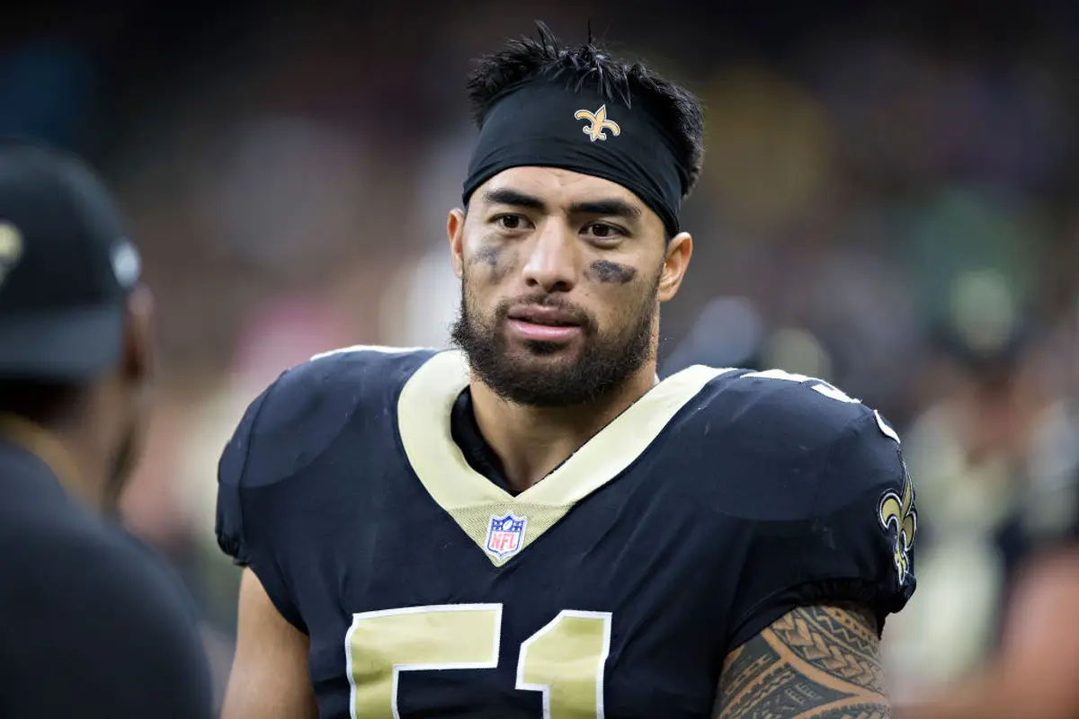 how-much-money-did-manti-te-o-lose-because-of-the-cat-fishing-scandal-celebrity-net-worth