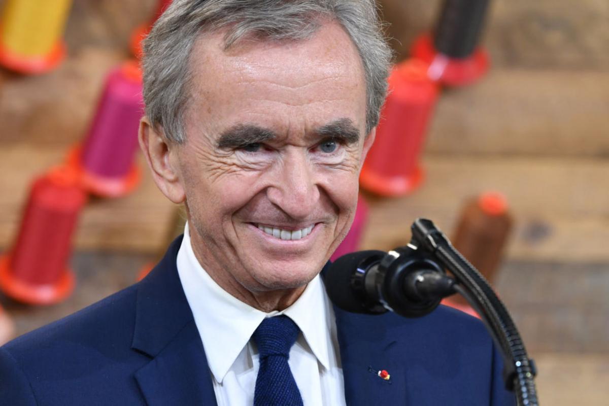 Who is Bernard Arnault? The man who overtook Bezos to become the world's  richest person for one day - Articles