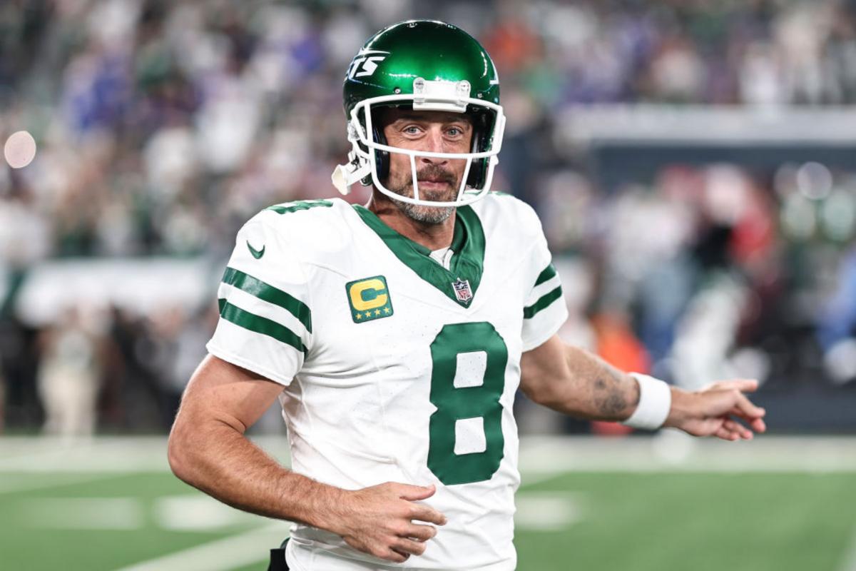 Jets' Aaron Rodgers explains why he took $35 million pay cut: 'It