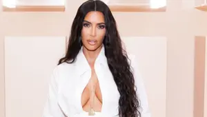 Thumbnail for Lawsuit Docs Reveal Kim Kardashian Pulls In A MINIMUM Of $300,000 Per Paid Instagram Post (And Has Made $1 Million)