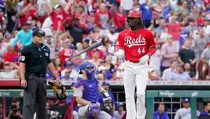 Reds Rookie Elly De La Cruz Will Pay 10% Of His Career Earnings To A Payday Loan Company