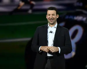 tony romo skechers deal worth