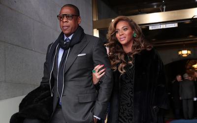 The Richest Celebrity Couples In The World - 2013