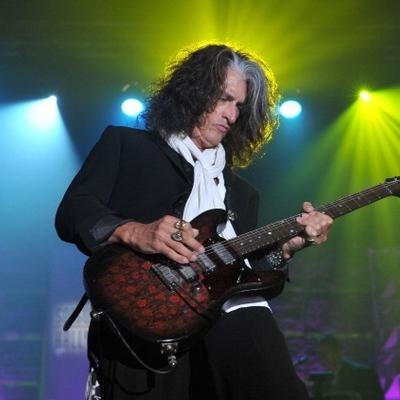 Joe Perry Net Worth's picture