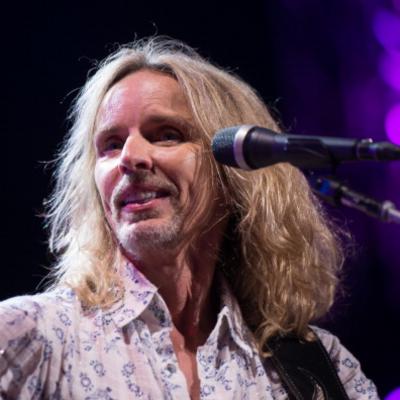 Tommy Shaw Net Worth's picture