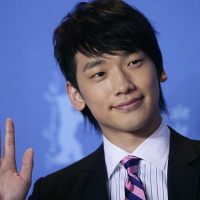 Jung Ji Hoon aka Rain Net Worth's picture