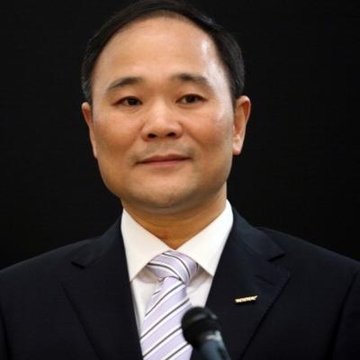 Li Shufu Net Worth's picture