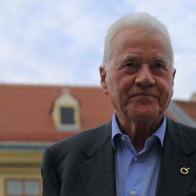 Frank Stronach Net Worth's picture