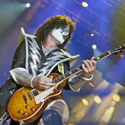 Tommy Thayer Net Worth's picture