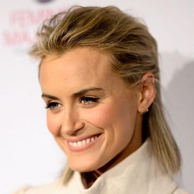 Taylor Schilling Net Worth's picture