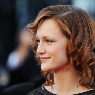 Kerry Bishé's picture