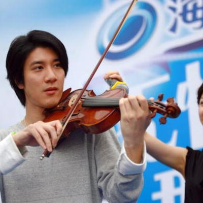 Wang Leehom Net Worth's picture