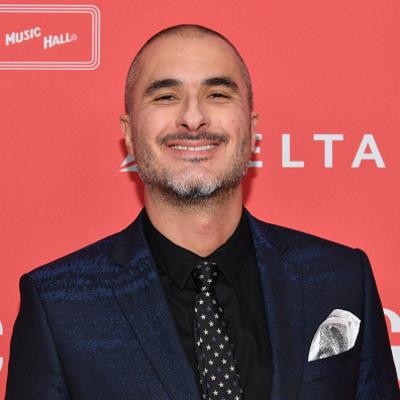 Zane Lowe Net Worth's picture