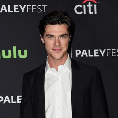 Finn Wittrock Net Worth's picture