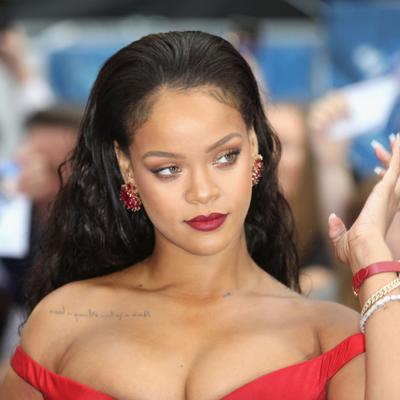 Rihanna Net Worth's picture