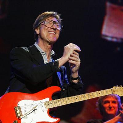 Hank Marvin Net Worth's picture