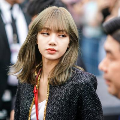 Lalisa Manoban Net Worth's picture