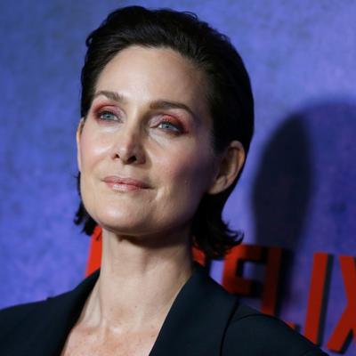 Carrie-Anne Moss Net Worth