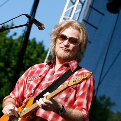 Daryl Hall Net Worth's picture