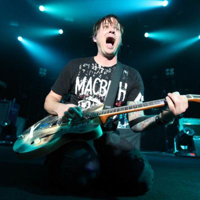 Tom DeLonge Net Worth's picture