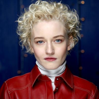 Julia Garner Net Worth's picture