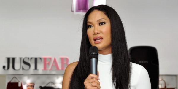 Kimora Lee Simmons And Her Daughters Expand Brand With Baby Phat Beauty