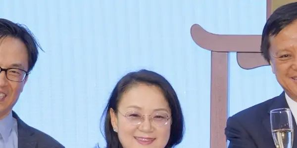 Zhong Huijuan Net Worth | Celebrity Net Worth