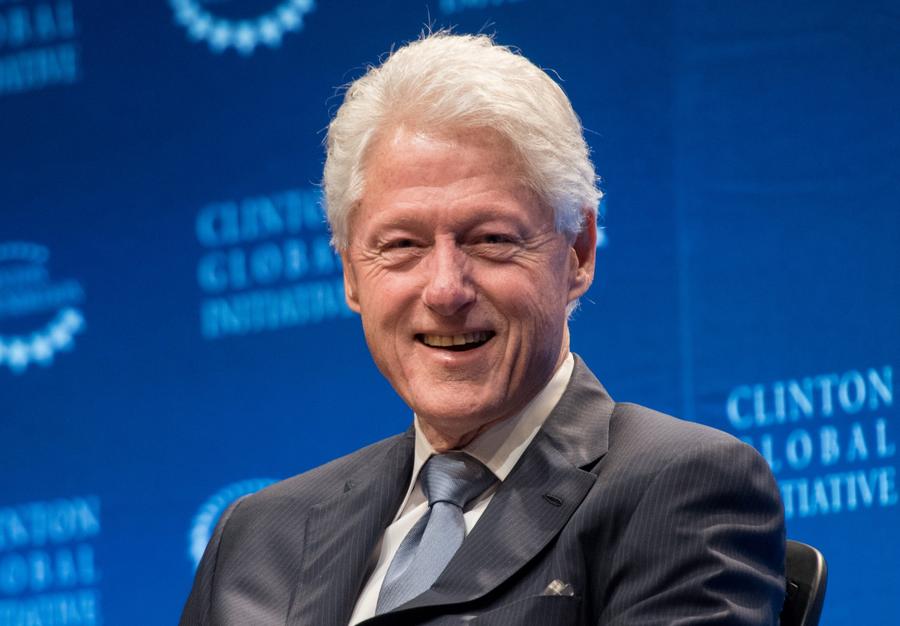 Bill Clinton 1 Cual es el patrimonio neto de Bill Clinton
