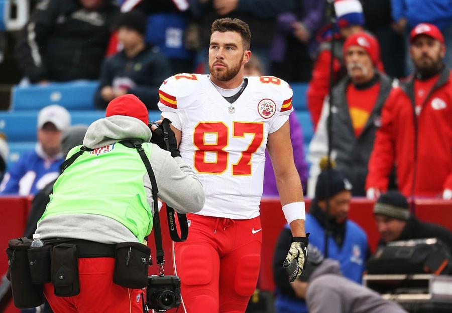 ORCHARD PARK, NY - NOVEMBER 09: Travis Kelce #87 of the Kansas City Chiefs warms up before the first half against the Buffalo Bills at Ralph Wilson Stadium on November 9, 2014 in Orchard Park, New York. (Photo by Tom Szczerbowski/Getty Images)