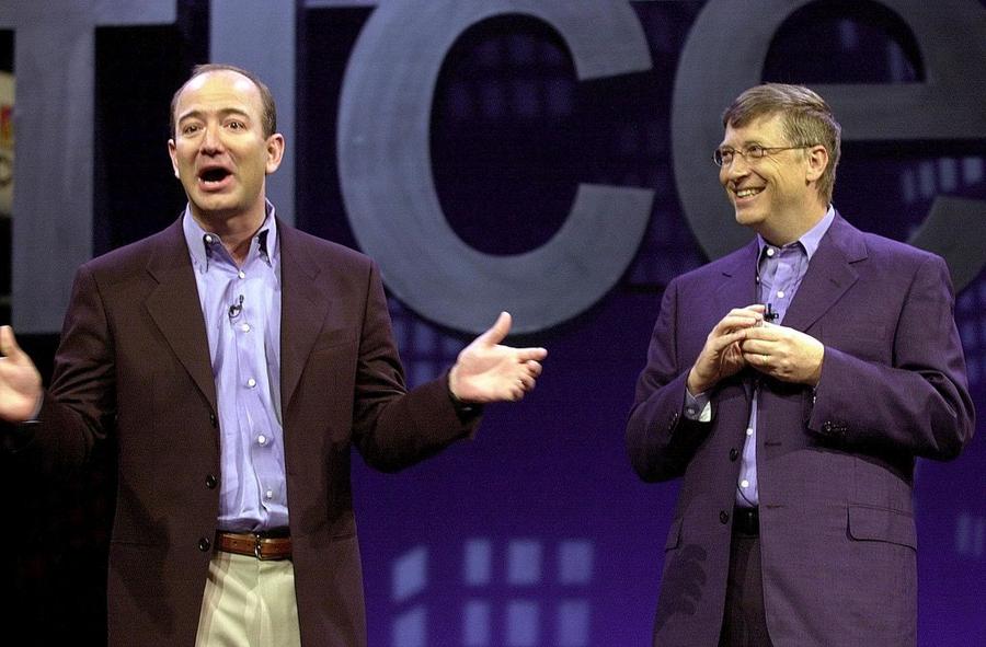 Jeff Bezos (Briefly) Becomes the World's Richest Man, Surpassing Bill Gates