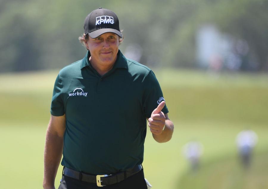 These Are The Five Highest-Paid Golfers In The World | Celebrity Net Worth