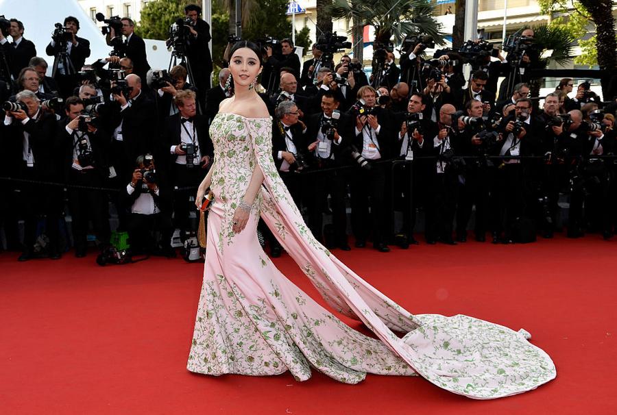 Chinese Tax Authority Slaps Movie Star Fan Bingbing With $128 Million ...