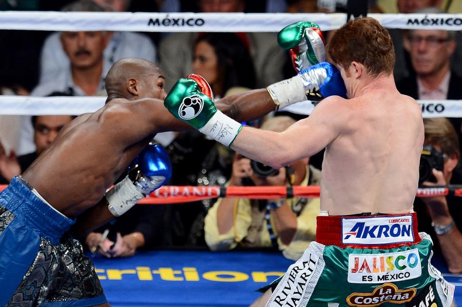 Floyd Mayweather says he didn't bet millions of dollars on the