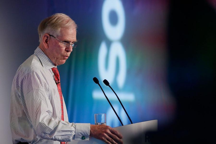 Billionaire Investor Jeremy Grantham Pledges 1 Billion To Fight