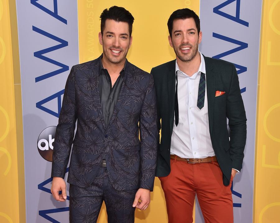 Drew Scott: Ive Lost 27 Pounds Rehearsing for DWTS