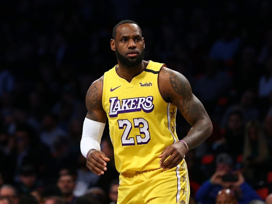 Why LeBron James Is Worth $100 Million to the Lakers, Win or Lose - The New  York Times