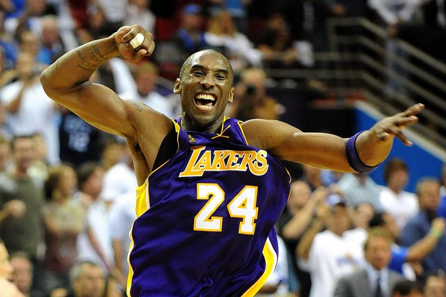 Fans All Over The World Are Sharing Kobe Bryant's Moving Oscar-Winning  Animation 'Dear Basketball