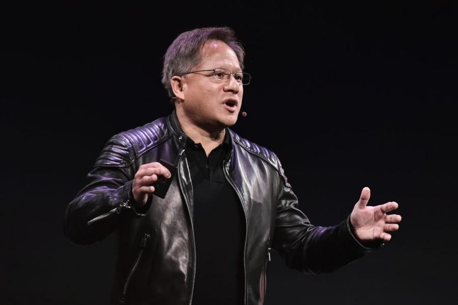 GettyImages 902419318 A medida que NVIDIA alcanza una capitalización de mercado de 1 billón de dólares, la riqueza del fundador y director ejecutivo Jensen Huang alcanza nuevas alturas increíbles