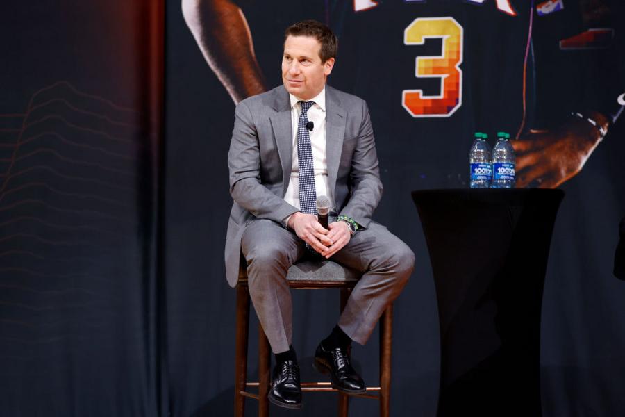 GettyImages 1466811899 Mat Ishbia prometió más de la mitad de las acciones de su empresa para comprar los Phoenix Suns